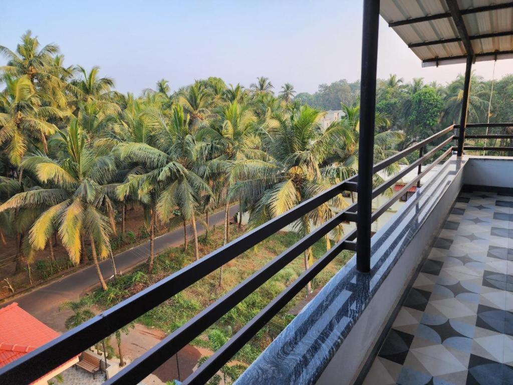Coastal Suites Apart Hotel ---- 8 Minutes Walk To Beach บีนอลิม ภายนอก รูปภาพ
