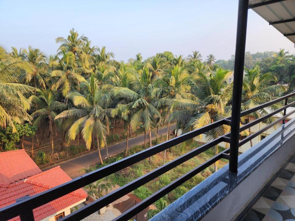 Coastal Suites Apart Hotel ---- 8 Minutes Walk To Beach บีนอลิม ภายนอก รูปภาพ