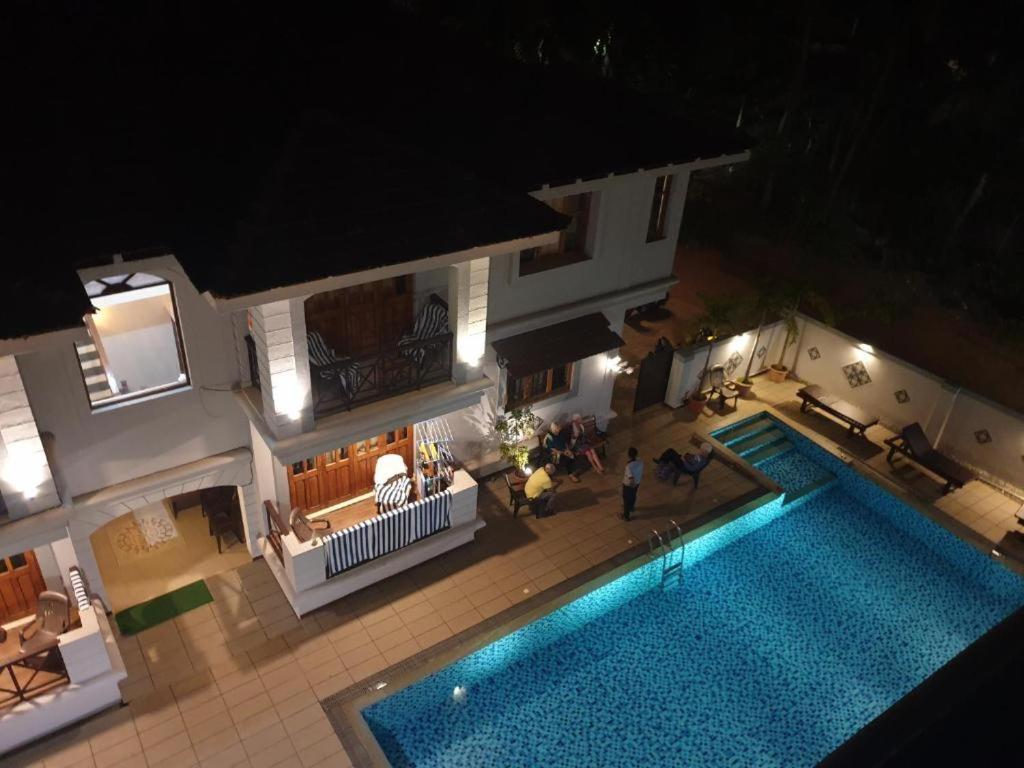 Coastal Suites Apart Hotel ---- 8 Minutes Walk To Beach บีนอลิม ภายนอก รูปภาพ
