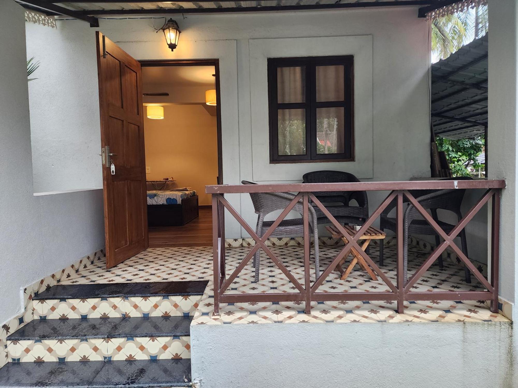 Coastal Suites Apart Hotel ---- 8 Minutes Walk To Beach บีนอลิม ภายนอก รูปภาพ