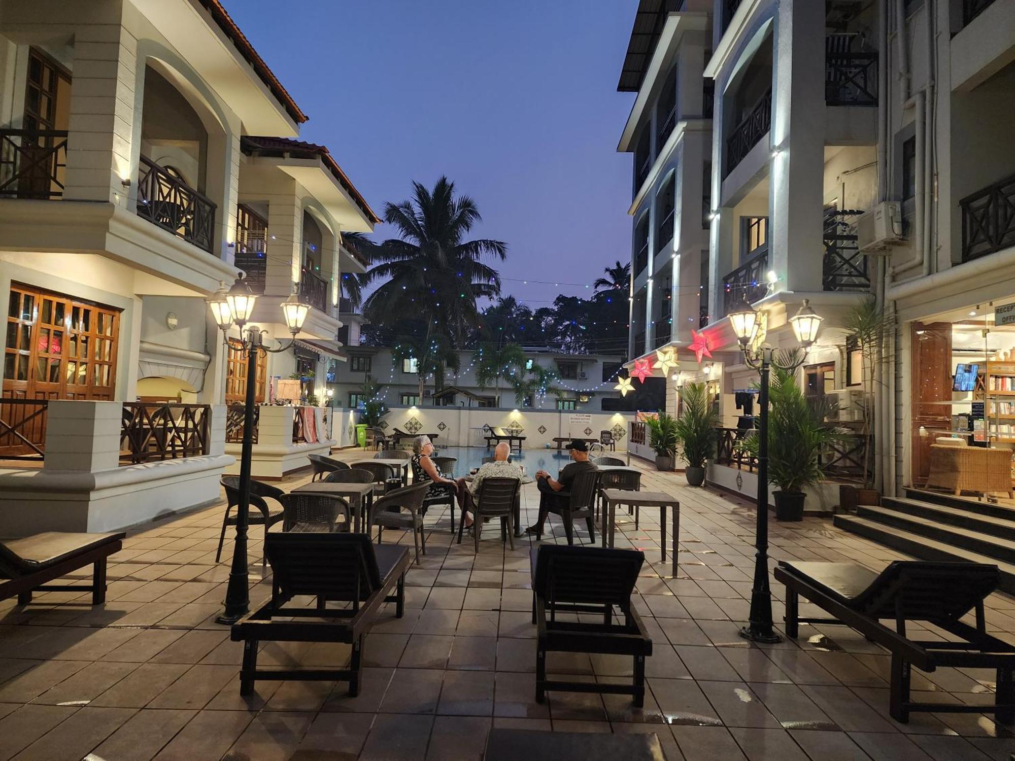 Coastal Suites Apart Hotel ---- 8 Minutes Walk To Beach บีนอลิม ภายนอก รูปภาพ